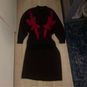 Elegant Black and Red Women's 80s skirt set!!